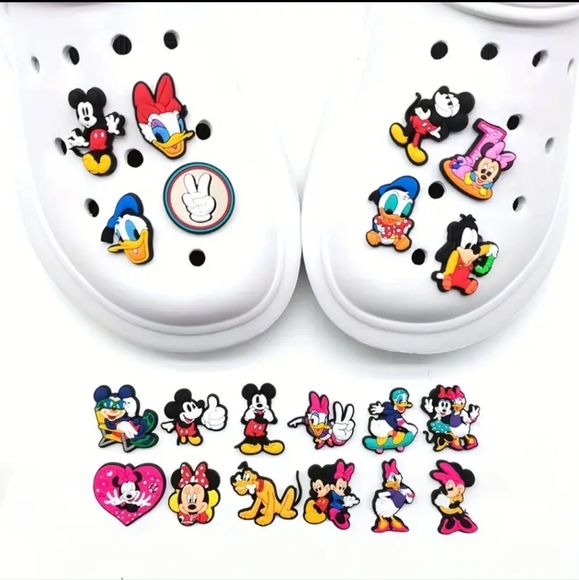 20PCS Adorable Mickey Minnie Donald Duck Cartoon Shoe Buckles - Detachable - Picture 4 of 5